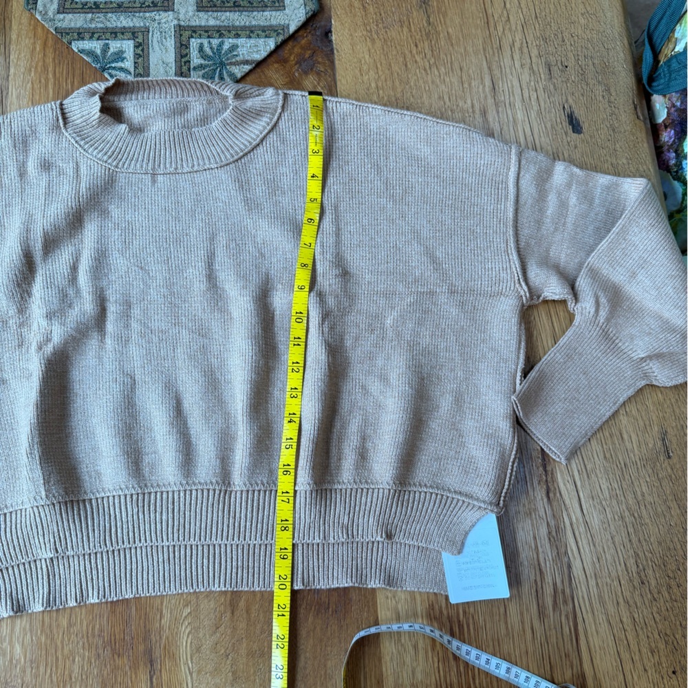 NWT Oversized Knit Pull Over Sweater - Picture 5 of 9